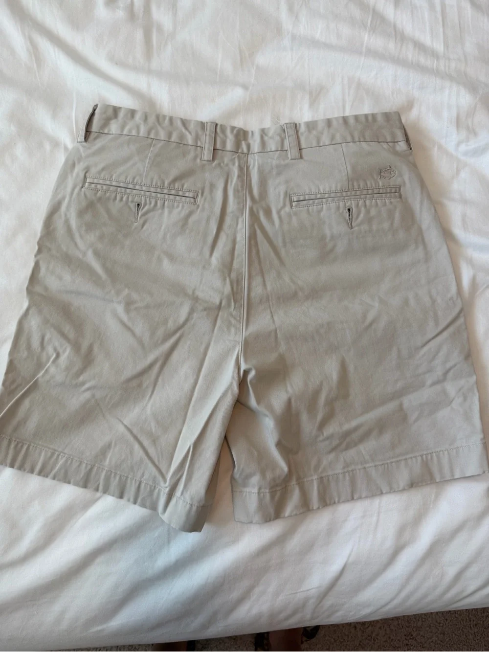 Southern Tide Men's Flat Front Shorts - Light Cream